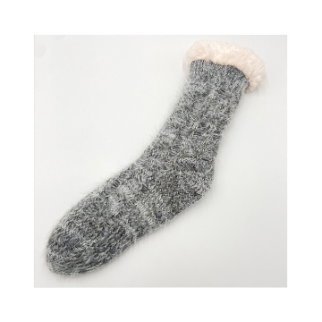 Chaussettes de pantoufles tricotées thermiques avec pinces